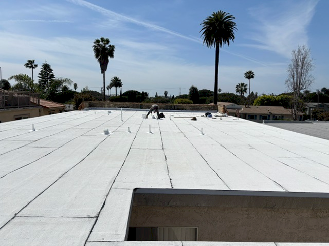 Commercial roofer contractors roofing service Near Los Angeles